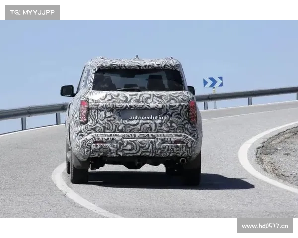 全新三菱帕杰罗，也变方盒子造型